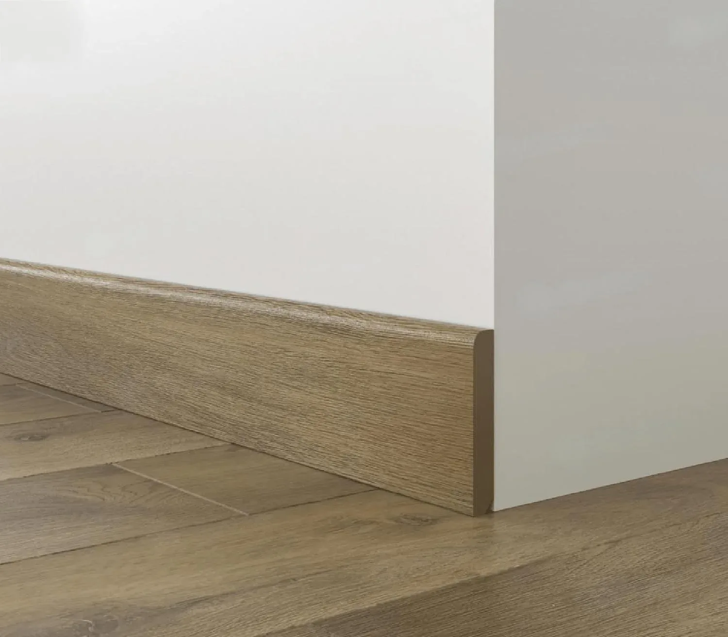 Напольный плинтус Parquet Light Дуб Насыщенный SK 13-7