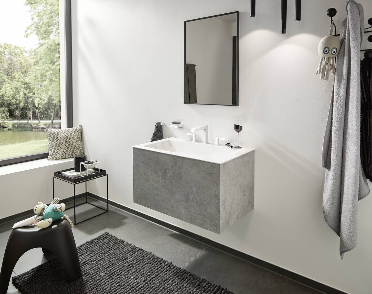 Смеситель Hansgrohe Finoris для раковины 76033700 белый