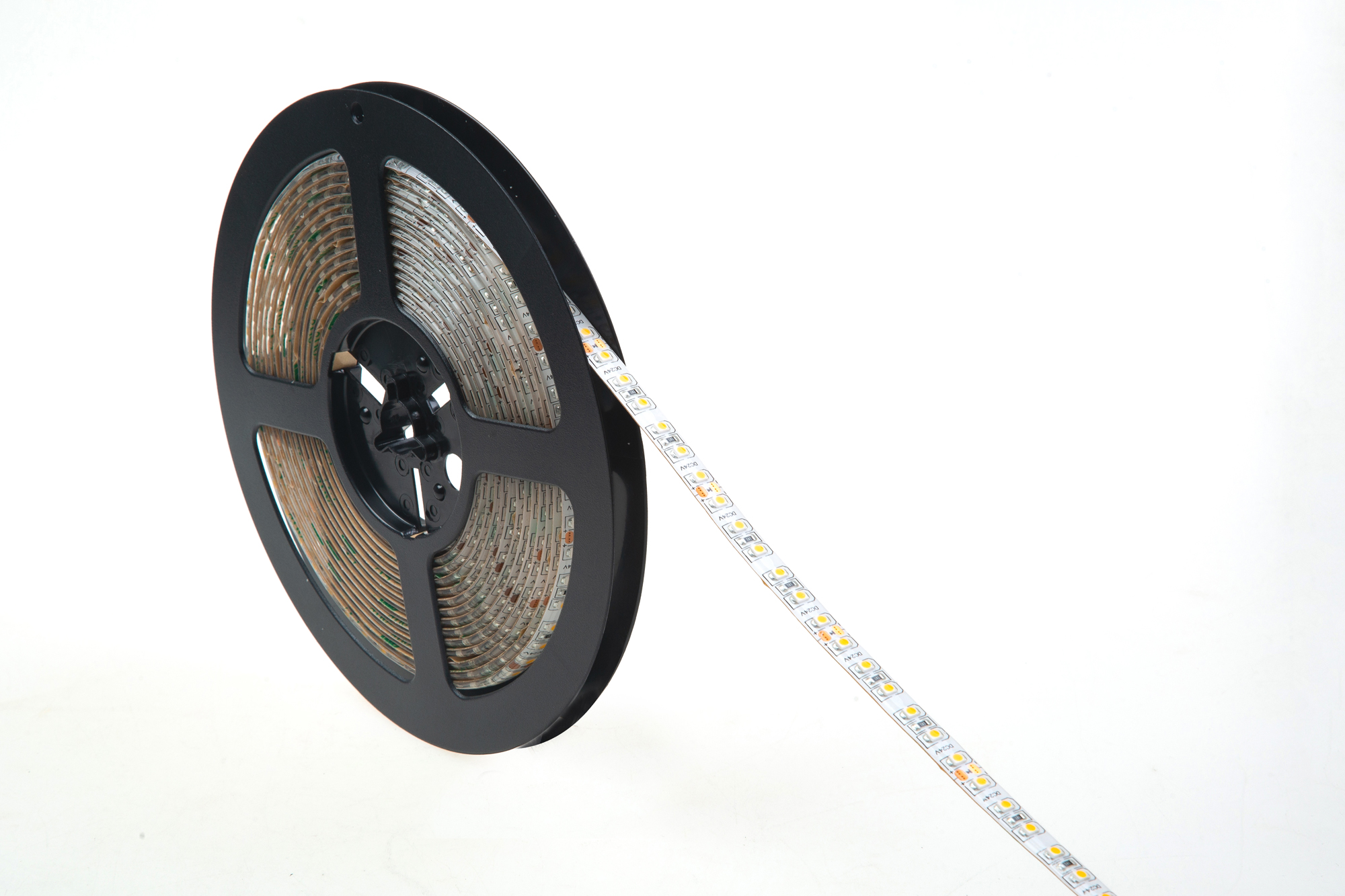 Лента светодиодная SMD нейтральная DC24V 8, 8W/m 4000K 840Lm/m 120д/м CRI>90 IP65,  упаковка 5 метров,  ширина 8мм,  высота 3, 8мм,  самоклейкая