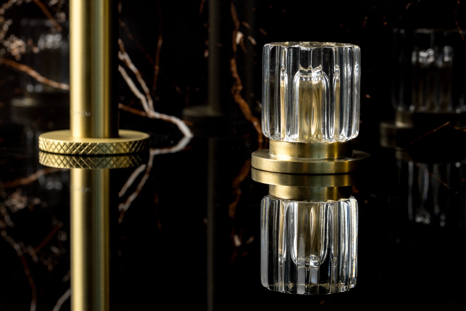 Смеситель для раковины Boheme Elegante 152-MG-EL золото матовое