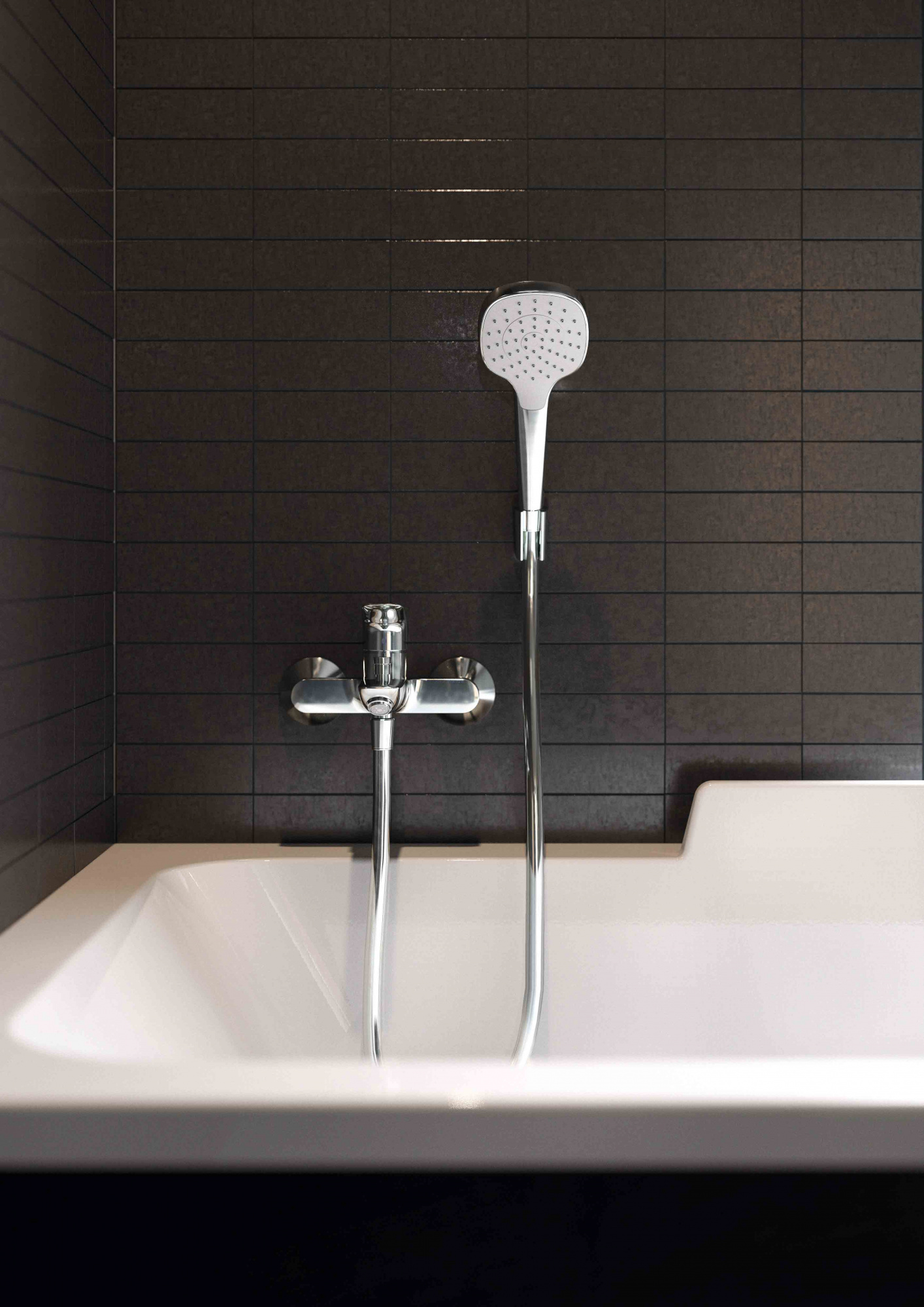 Смеситель для ванны с душем Hansgrohe Logis 71400000